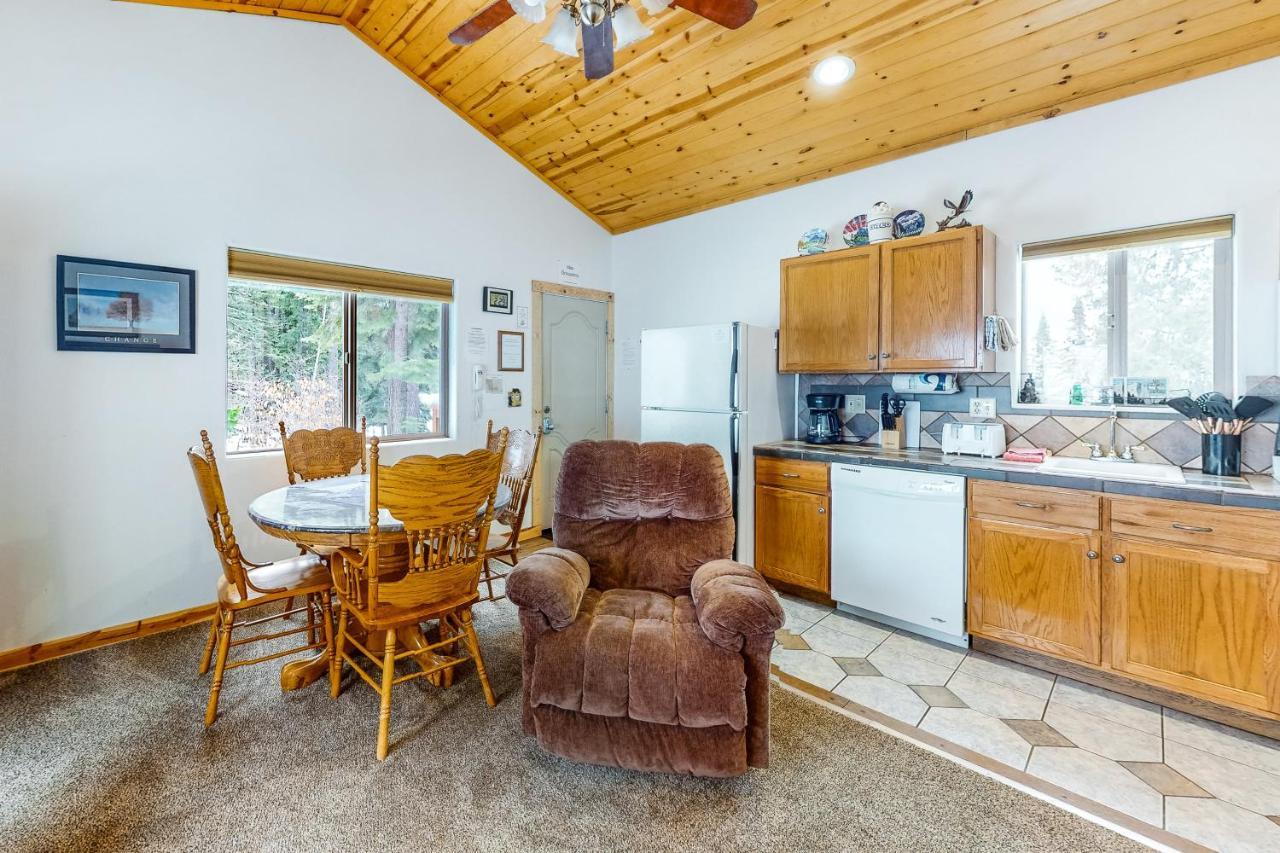 ヨセミテ・ウェスト Yosemite Woodsヴィラ 部屋 写真